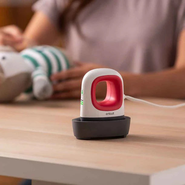 EasyPress Mini, Raspberry + Essentials Iron -On Bundle